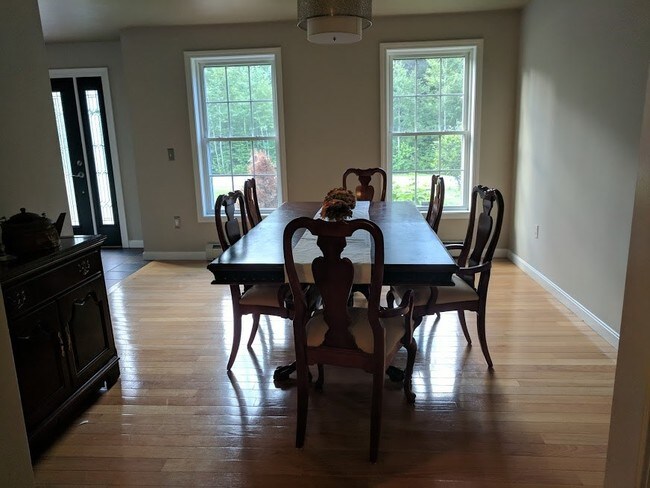 Foto del edificio - 72 Lady Slipper Ln