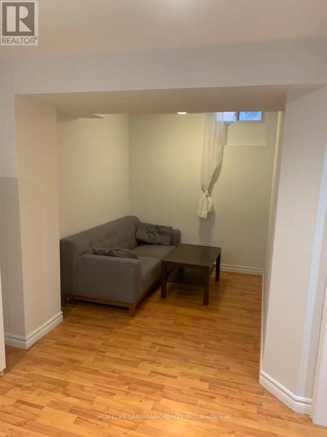 Building Photo - 356 Brownridge Dr