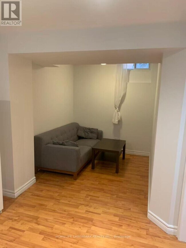 Photo du bâtiment - 356 Brownridge Dr