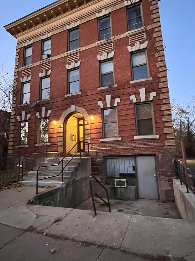 38-40 Sanford Street - 38-40 Sanford Street Apartment