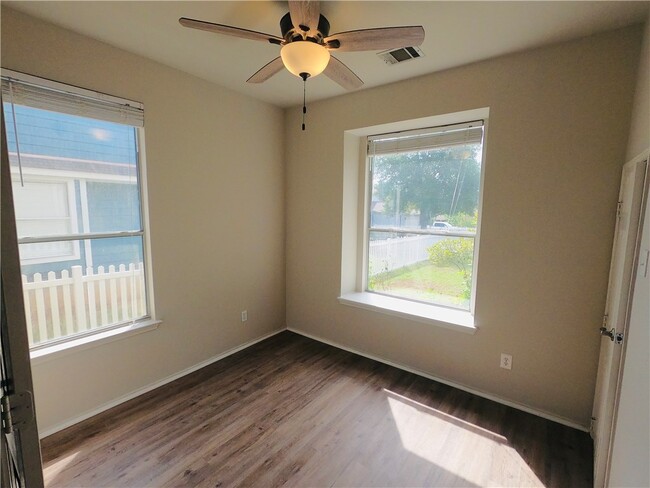 Building Photo - 5760 McNaughton