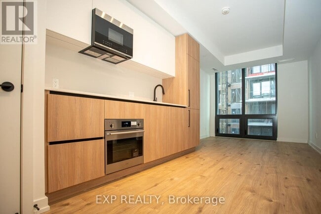 Building Photo - 35 Parliament St