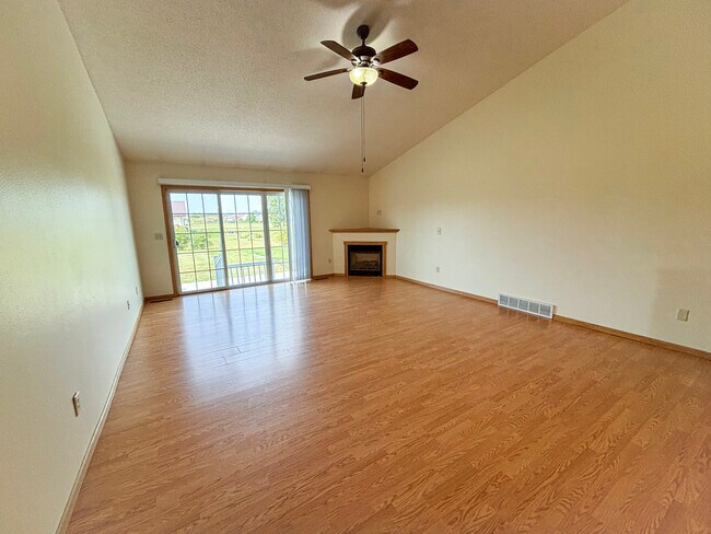 Foto del edificio - 5562 165th St E