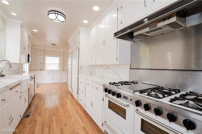 Foto del edificio - 4 br, 3 bath House - 1212 Louise St