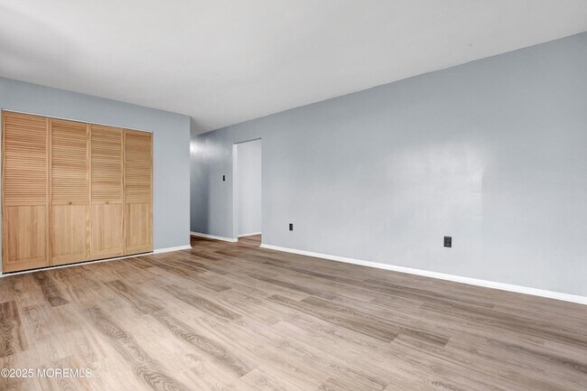 Foto del edificio - 207 Coville Dr