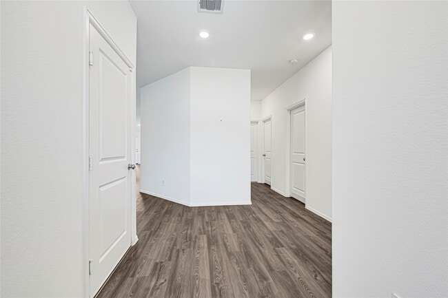 Building Photo - 17123 Daylily Dune Wy