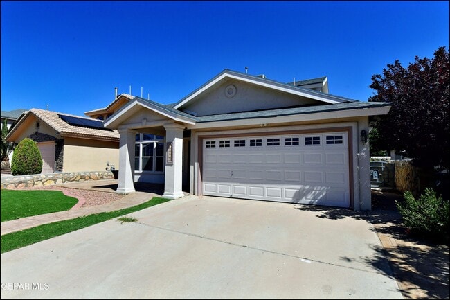 Building Photo - 12473 Paseo Azul Dr