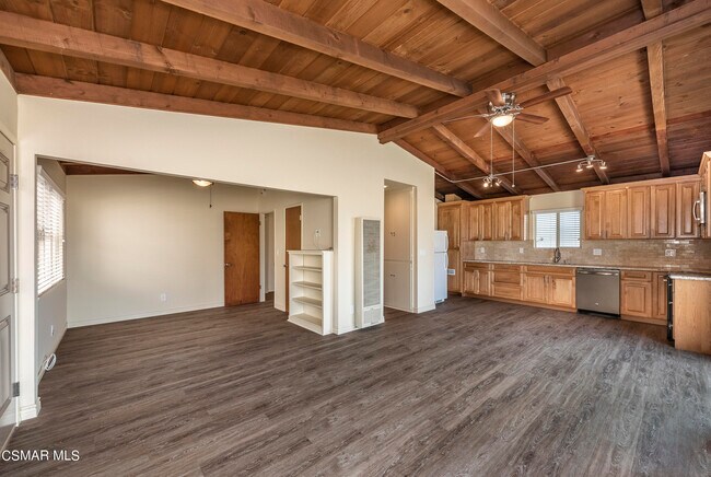 Building Photo - 1813 Ocean Dr