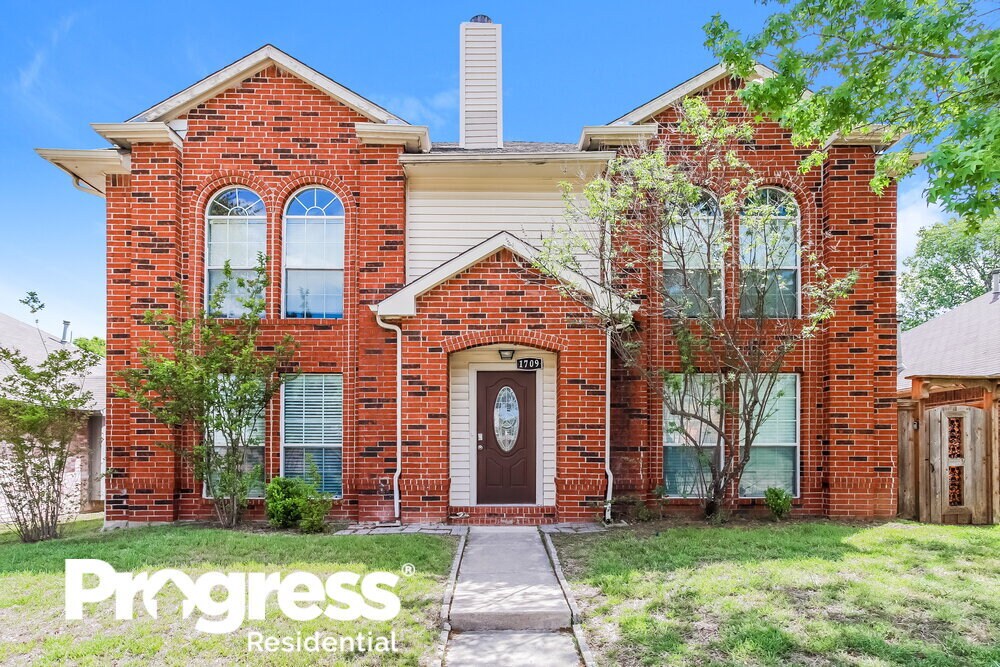 1709 Creekpoint Dr, Lewisville, TX 75067 House Rental in Lewisville