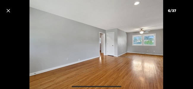 Building Photo - 865 N Redbarn Ln