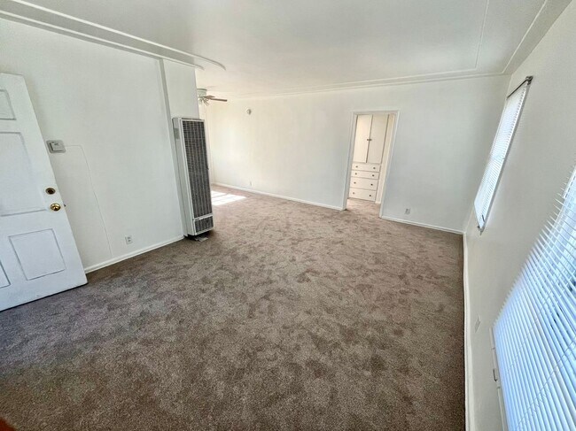 Foto del edificio - 2501 Venice Blvd