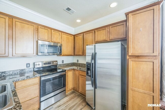 Building Photo - Charming 2BR Townhome in Broomfield
