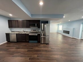 Building Photo - 7059 W Shaffer Ct