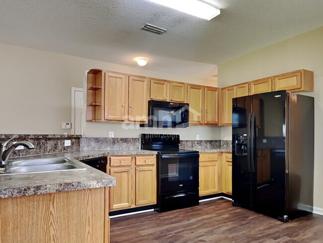 Foto del edificio - 9215 Hawks Haven Ct