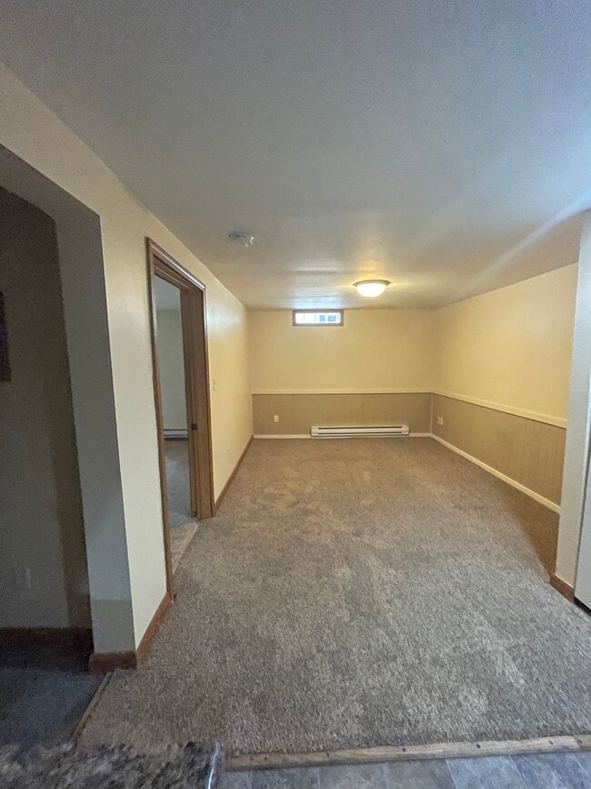 Building Photo - 20427 W Clark Ave Apt 11