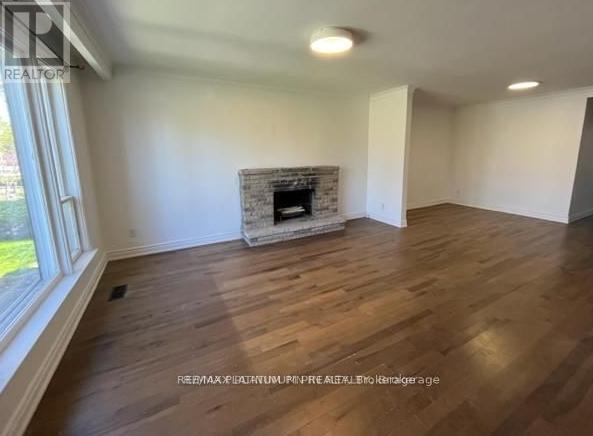 Photo du bâtiment - 293 Ellerslie Ave