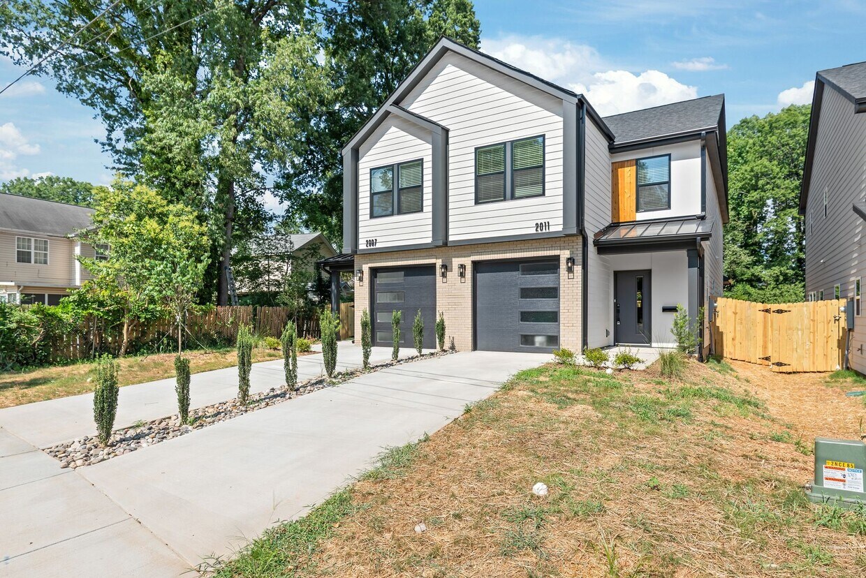 Foto principal - New Construction Townhome in Westerly Hills