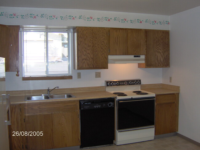 Kitchen 2 - 422 Spotswood St