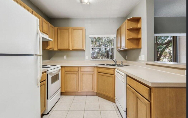 Foto del edificio - 5010 Cactus Needle Ln