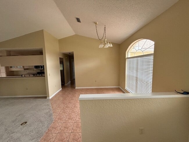 Building Photo - ACCEPTED APPLICATION 10/17/24