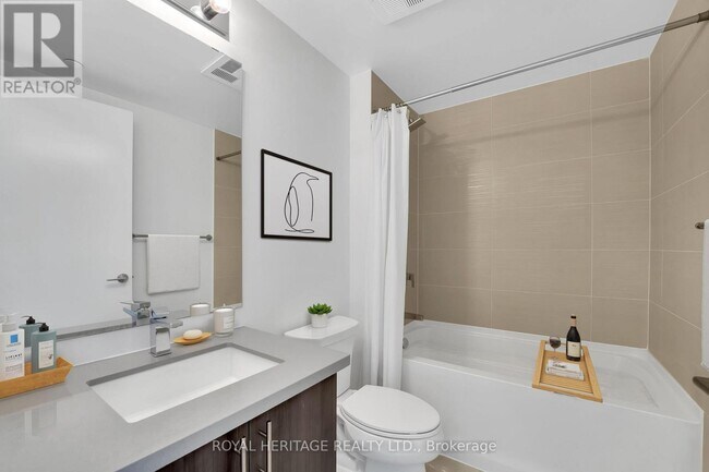 Photo du bâtiment - 16 McAdam Ave