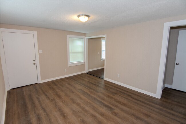 Foto del edificio - 3307 Broadway St