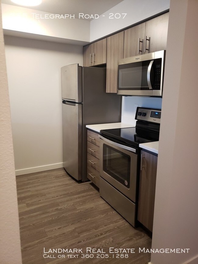 Foto del edificio - 755 Telegraph Rd