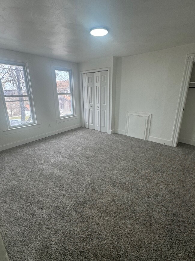 Building Photo - 2310 Jenny Lind St