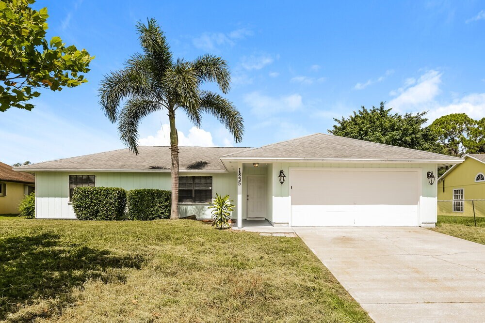 Foto principal - 1855 18th Ave SW