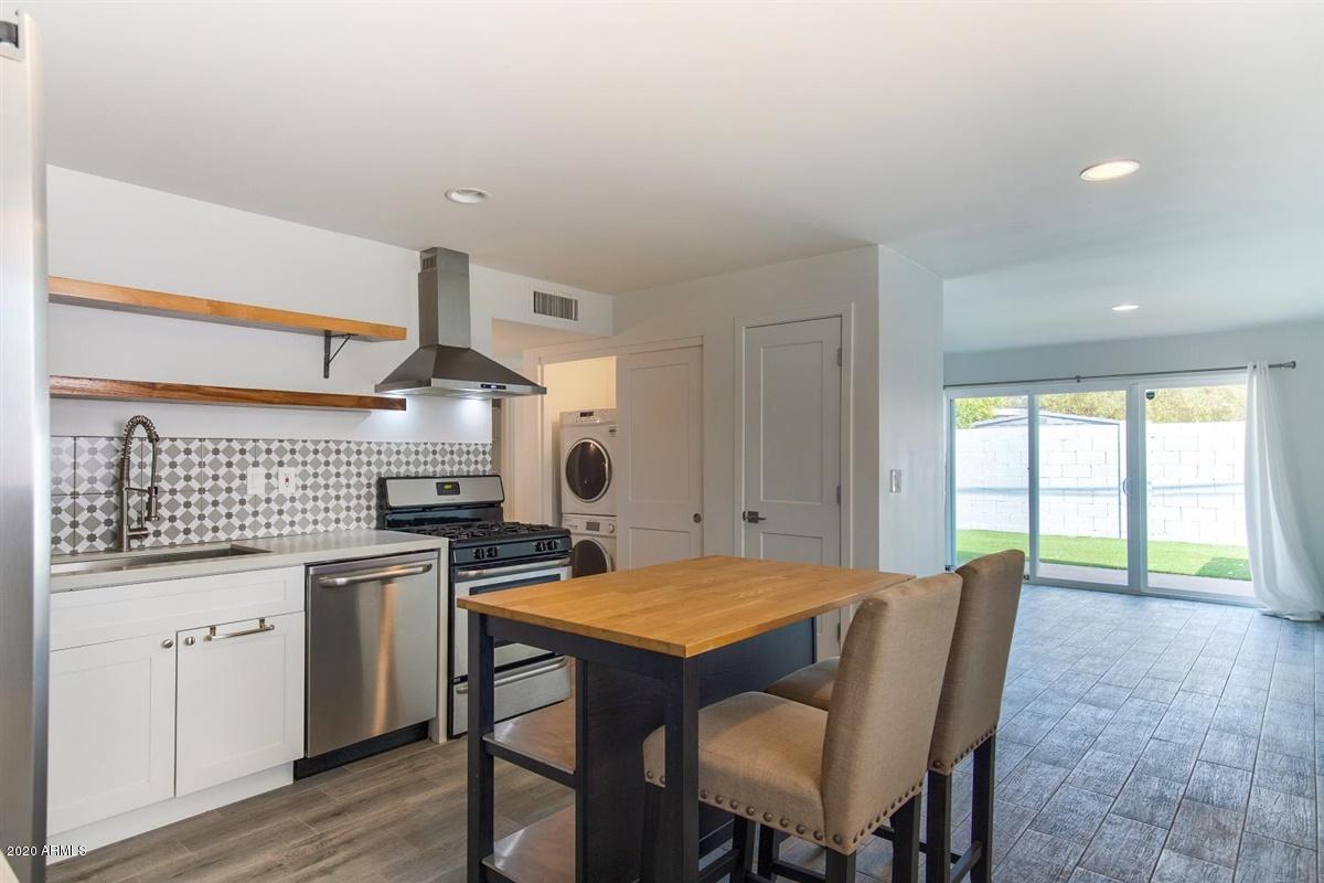 Foto principal - 3140 E Glenrosa Ave