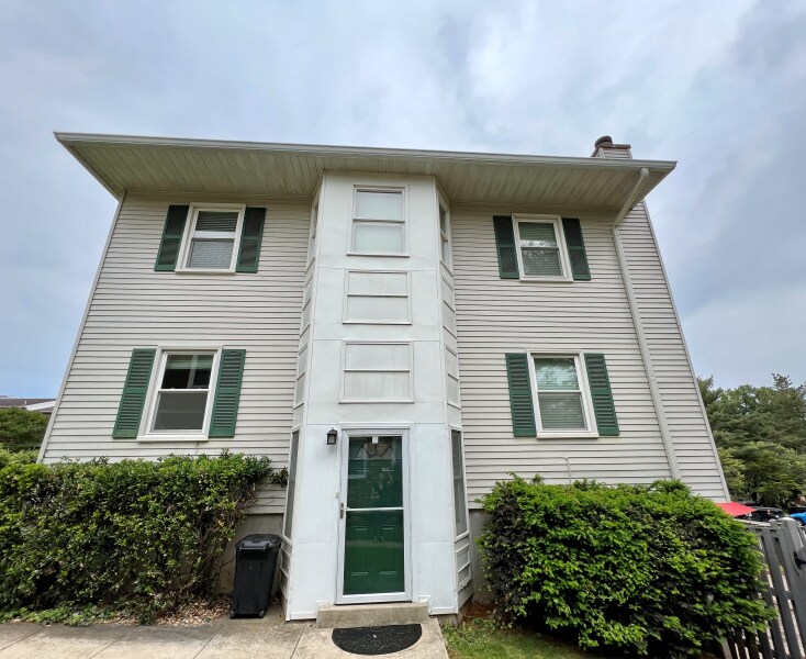 Foto principal - 3035 Hickory Grove Ct