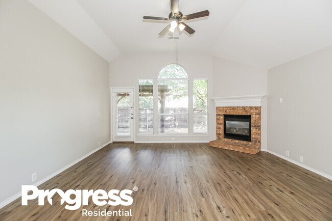 Building Photo - 6917 Crenshaw Ln
