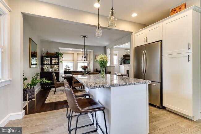 Foto del edificio - 2 Ogden Ave