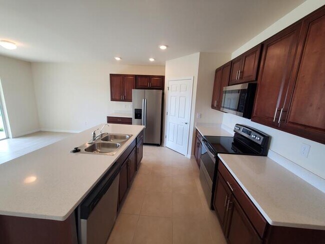 Foto del edificio - 100 NE 23rd Terrace