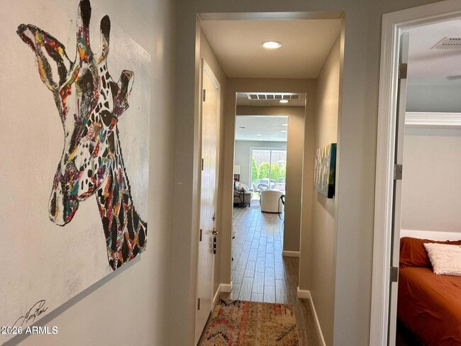 Foto del edificio - 2045 East Charlotte Dr