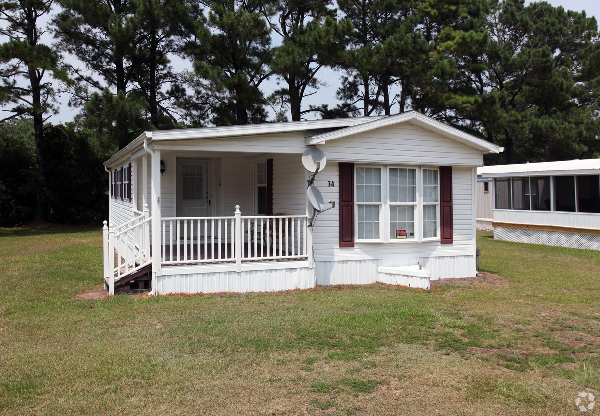 Foto del edificio - J & M Mobile Home Park