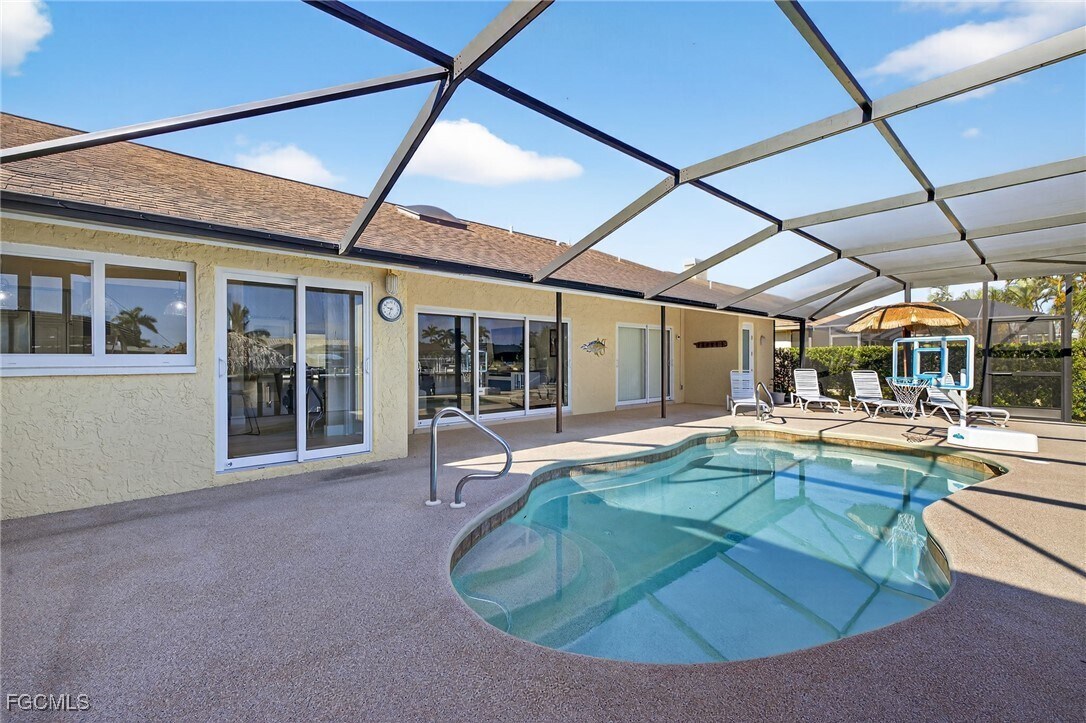 Foto principal - 611 SW 57th St