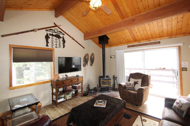 Foto del edificio - 1218 Bow Canyon Ct