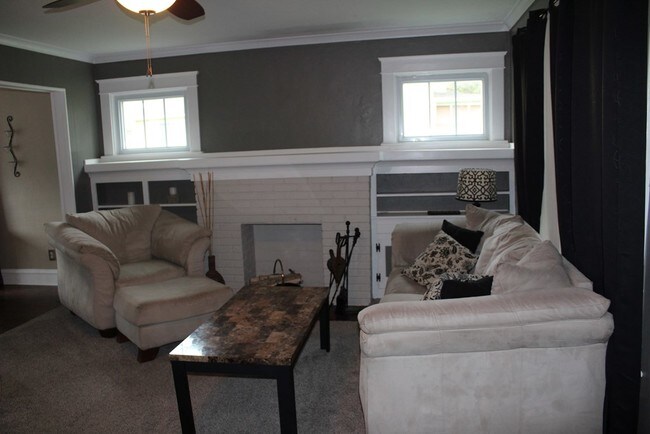 Foto del edificio - 967 Bridgman St
