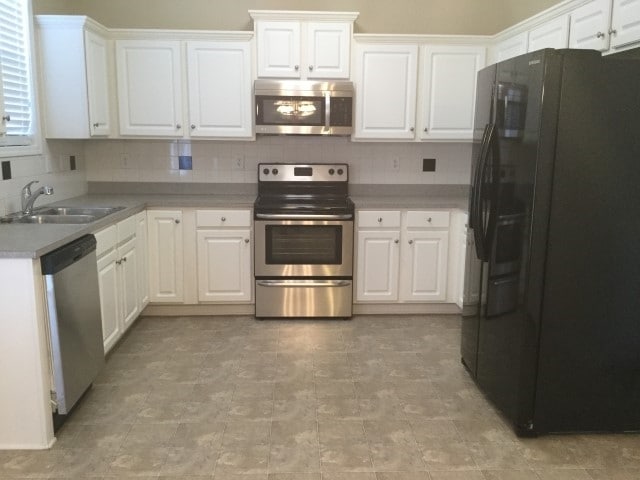 Building Photo - 6216 Roseway Ct