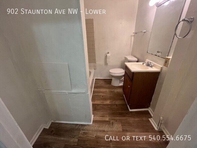 Foto del edificio - 902 Staunton Ave NW