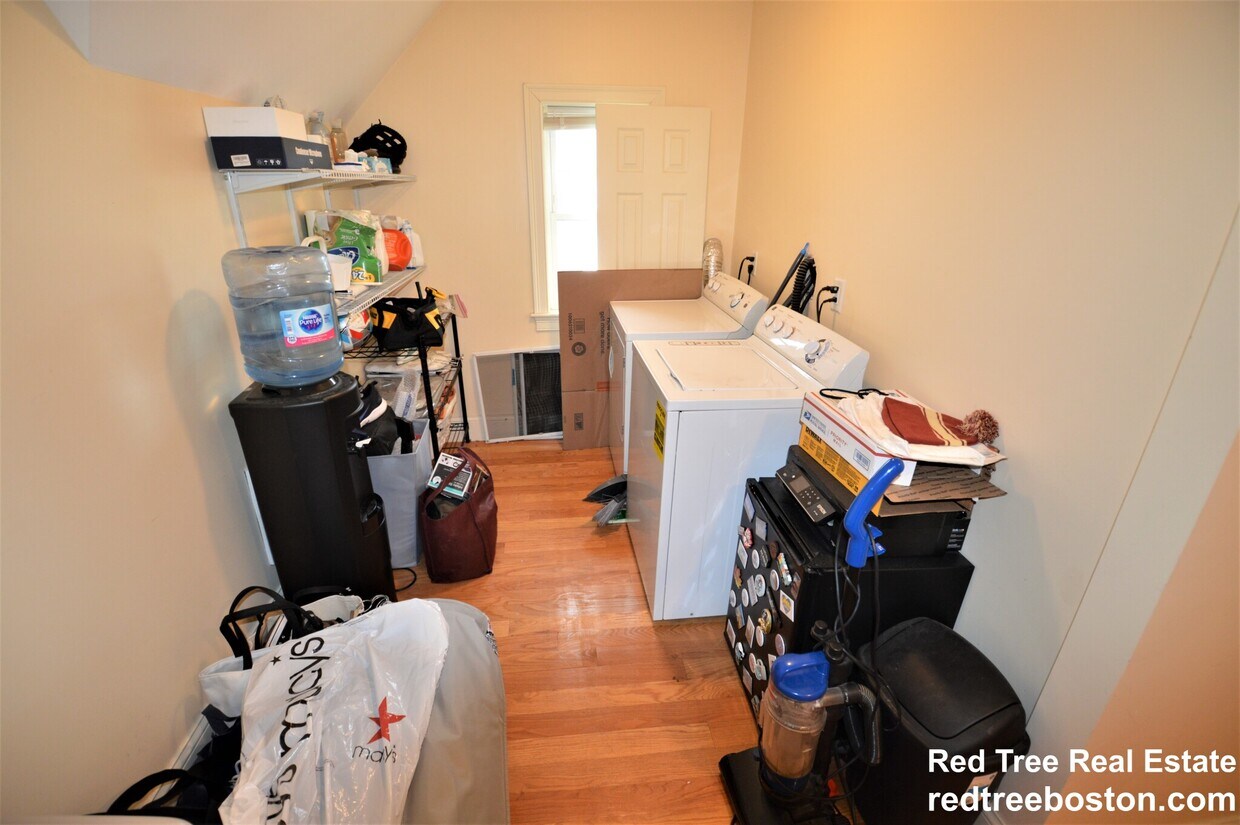 Foto principal - 74 Brooks St