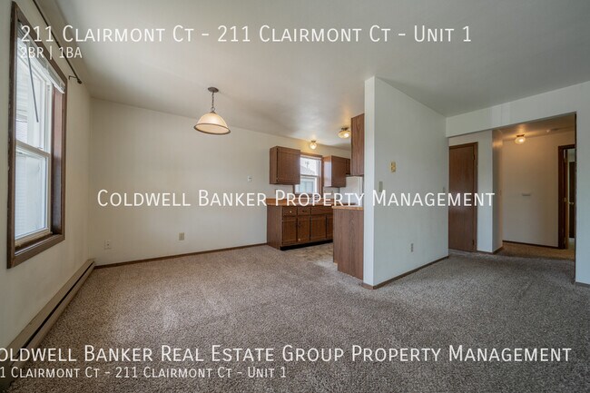 Foto del edificio - 211 Clairmont Ct