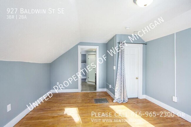 Foto del edificio - Available Now | Georgeous 3 Bedroom, 2 Bat...