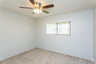 2 BR, 1 BA - 825 SF - Villa Pacific Apartments *$500.00 off *