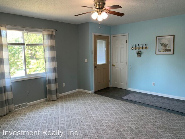 Building Photo - 3 br, 2 bath House - 102 Redbud Circle