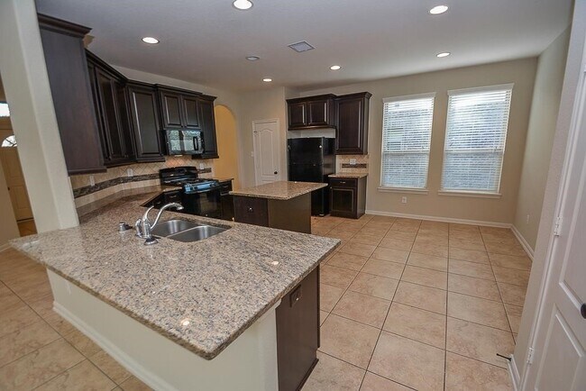 Foto del edificio - 26814 Harmony Shores Dr