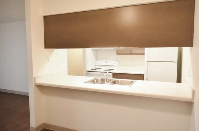 Building Photo - 811 S Carney Dr