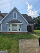 Building Photo - 2798 Country Ct SE