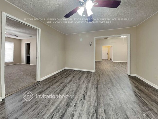 Foto del edificio - 4613 Bayberry Ln